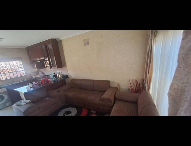 3 BEDROOM TOWNHOUSE FOR SALE IN WITPOORTJIE